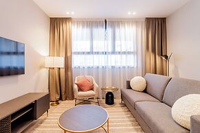 Home Art Apartments Bernabéu