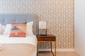 Home Art Apartments Bernabéu