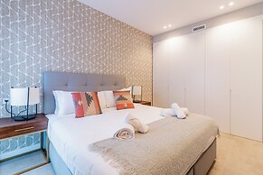 Home Art Apartments Bernabéu