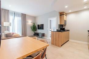 Home Art Apartments Bernabéu