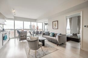 GLOBALSTAY Modern Sonic Way Condos