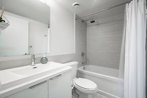 GLOBALSTAY Modern Sonic Way Condos