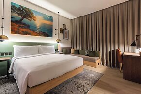 West Walk Retaj Hotel