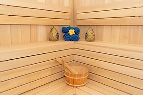 West Walk Retaj Hotel