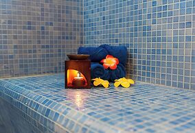 West Walk Retaj Hotel