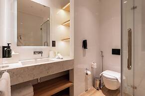 West Walk Retaj Hotel