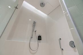 West Walk Retaj Hotel