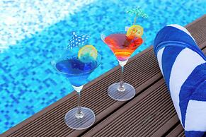 West Walk Retaj Hotel