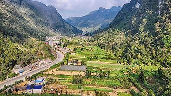 Voi Meo Vac Hostel & Breakfast