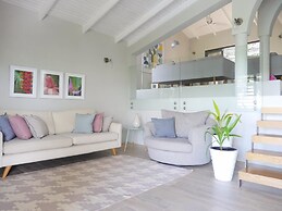 Villa Adina - Sleeps 7 - Pool - Parking - Garden