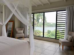 Villa Adina - Sleeps 7 - Pool - Parking - Garden