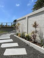 Villa Adina - Sleeps 7 - Pool - Parking - Garden