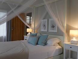 Villa Adina - Sleeps 7 - Pool - Parking - Garden