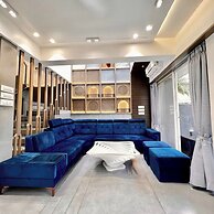 Boss 3BHK Pvt Pool by Stellar Stays