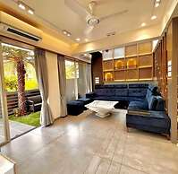 Boss 3BHK Pvt Pool by Stellar Stays