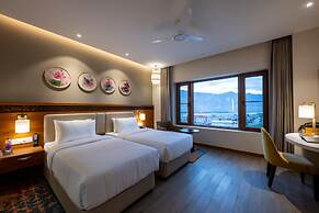 Charmwood Hotel