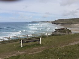 Perranporthcaravan/2bedroom/tv/gasfire