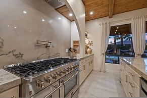 Luxe Villa Tulum in Indio