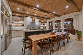 Luxe Villa Tulum in Indio