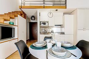 Centro Vicolo Fiori - Modern Split-level Apartment