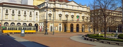 Centro Vicolo Fiori - Modern Split-level Apartment