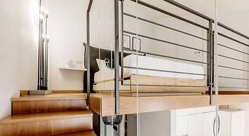Centro Vicolo Fiori - Modern Split-level Apartment
