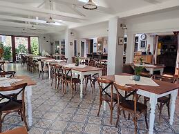 Nomád Hotel & Glamping