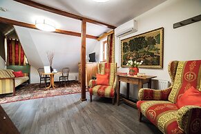 Nomád Hotel & Glamping