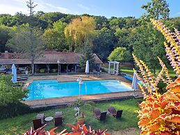 Nomád Hotel & Glamping