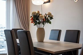 Emilia Suite Street