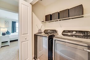 Resort Retreat w/ Lanai & Games: 10 Mi to Disney!