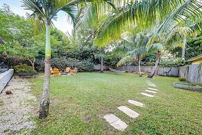 3 Mi to Beach: Pet-friendly Fort Lauderdale Home!