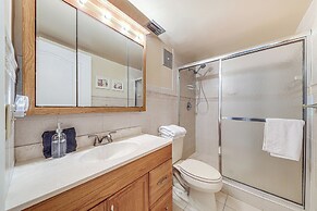 Apartment w/ Patio & Pool Access in Pompano Beach!