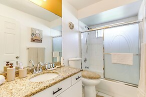 Heated Pool & Grill: Modern Port St Lucie Home