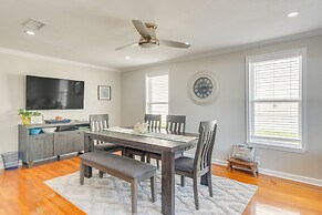 1 Mi to Dtwn: Home w/ Furnished Patio in Pensacola