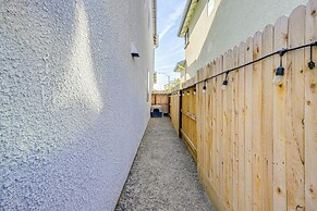 36 Mi to Sequoia NP: Pet-friendly Home w/ Dog Run!