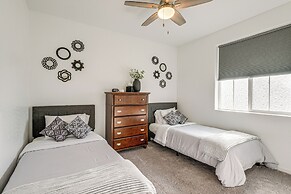 36 Mi to Sequoia NP: Pet-friendly Home w/ Dog Run!