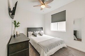 36 Mi to Sequoia NP: Pet-friendly Home w/ Dog Run!