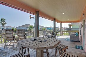 Walk to Beach: Coastal Gem in Bolivar Peninsula!