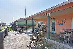 Walk to Beach: Coastal Gem in Bolivar Peninsula!