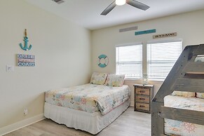 Walk to Beach: Coastal Gem in Bolivar Peninsula!