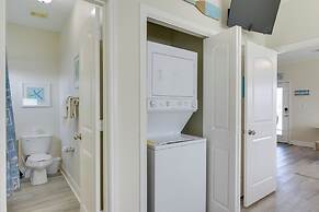 Walk to Beach: Coastal Gem in Bolivar Peninsula!