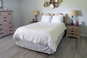 15 Mi to World Equestrian Center: Home w/ Yard!