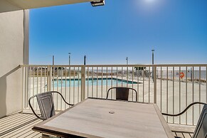 Beachfront Condo w/ Pool Access in Biloxi!