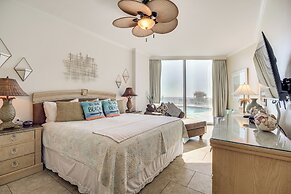 Beachfront Condo w/ Pool Access in Biloxi!