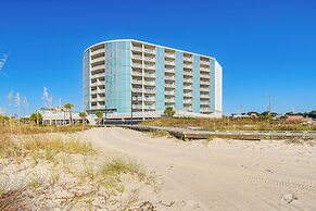 Beachfront Condo w/ Pool Access in Biloxi!