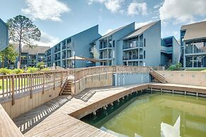 Waterfront Condo on Lake Conroe w/ Boat Launch!