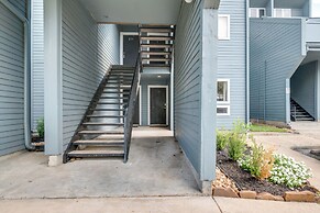 Lake Conroe Condo: Patio & Water Views