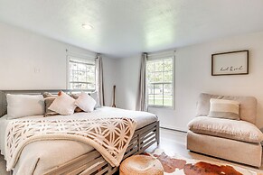 < 1 Mi to Boat Ramp: Lake Livingston Retreat!