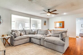 < 1 Mi to Boat Ramp: Lake Livingston Retreat!